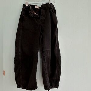 Free People, We The Free high-waisted black barrel jeans size 30